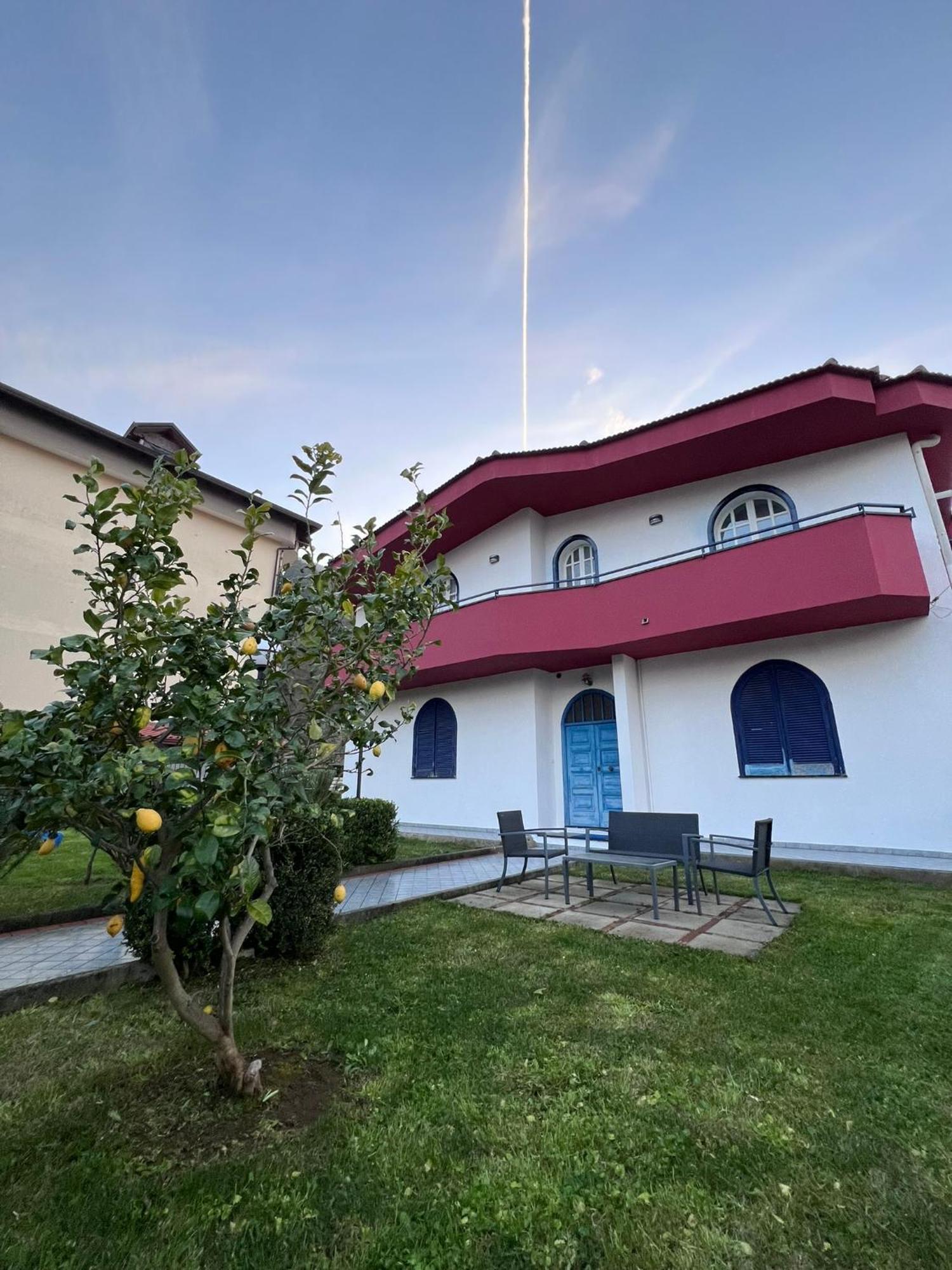 Villa Somma Apartments Pimonte Extérieur photo