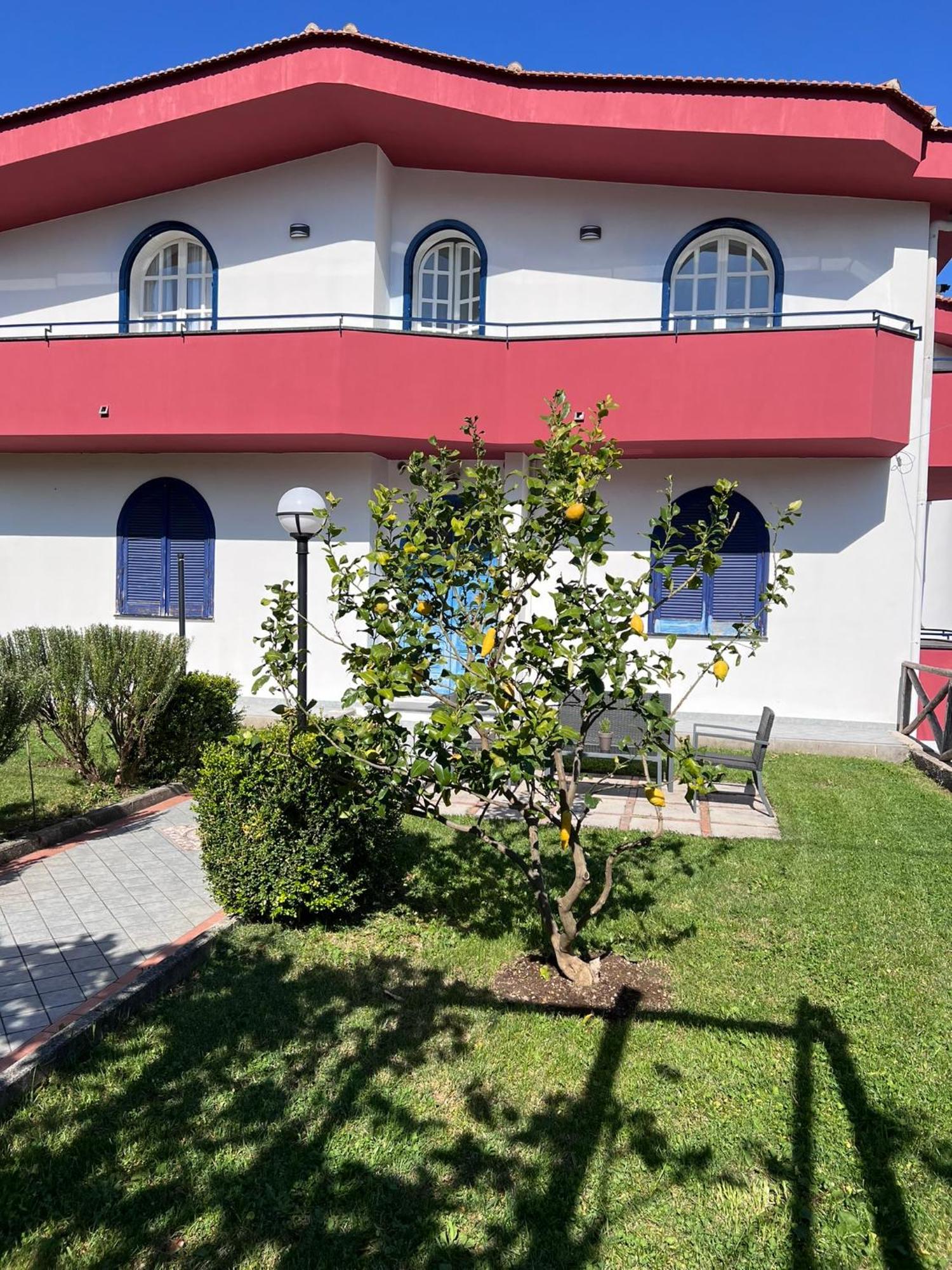 Villa Somma Apartments Pimonte Extérieur photo